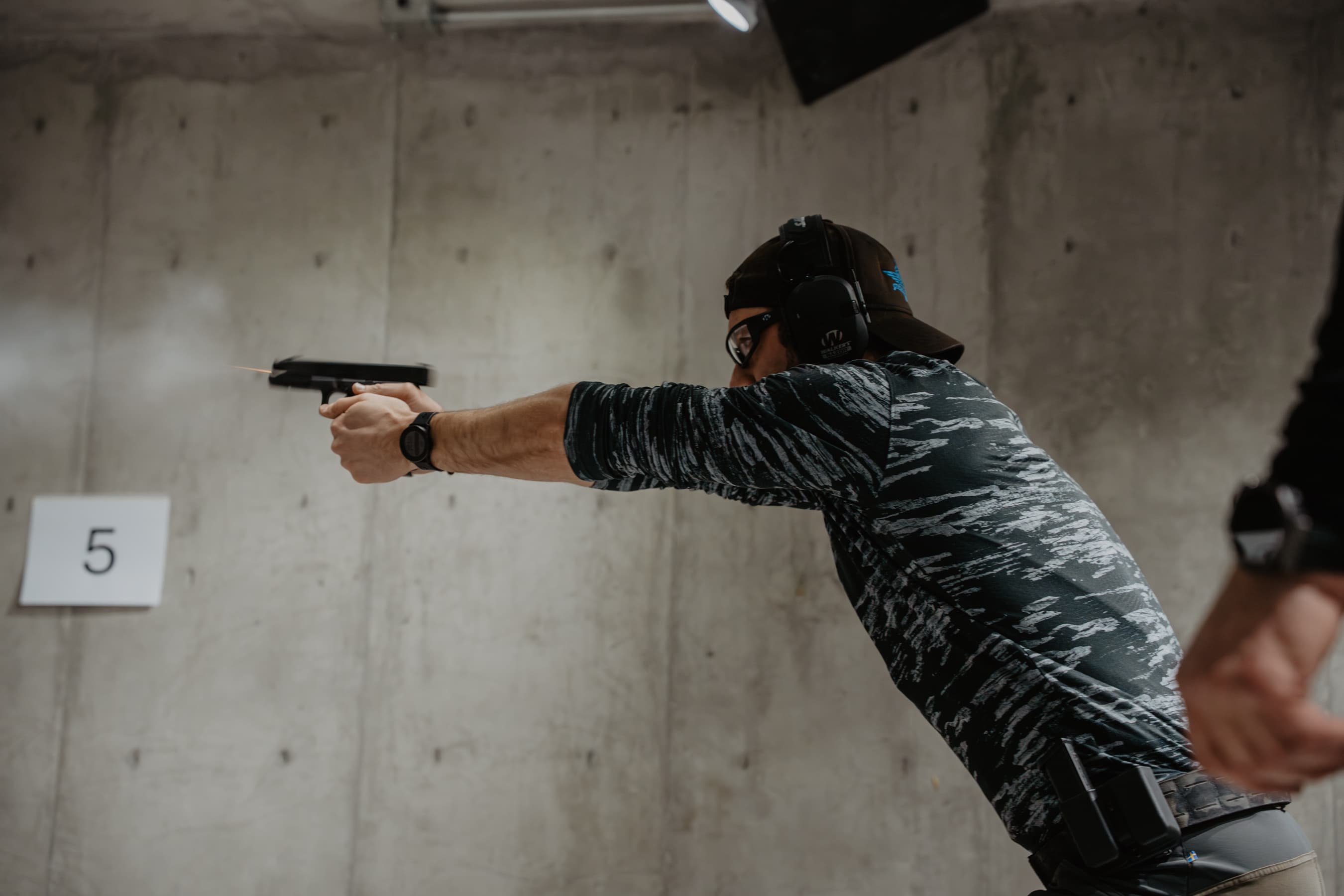 Foundations: Pistol & Barricade training - students learning pistol fundamentals